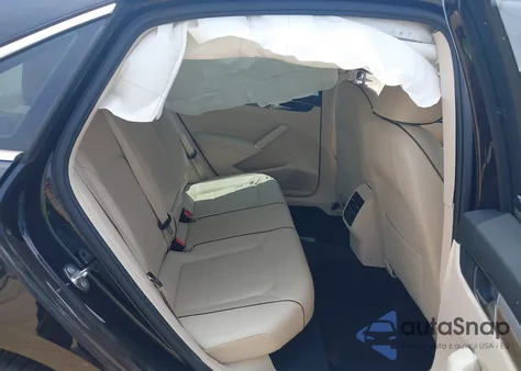 2018 Volkswagen Passat 2.0T Se from USA, damaged, VIN 1VWBA7A39JC033051